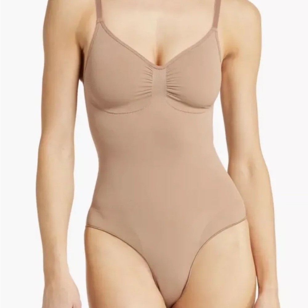 SKIMS S/M shapewear